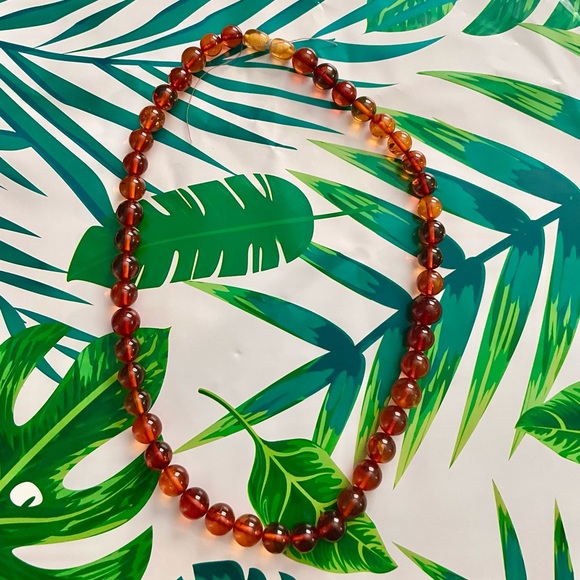 Vintage Jewelry - Vintage Bakelite Beaded Necklace